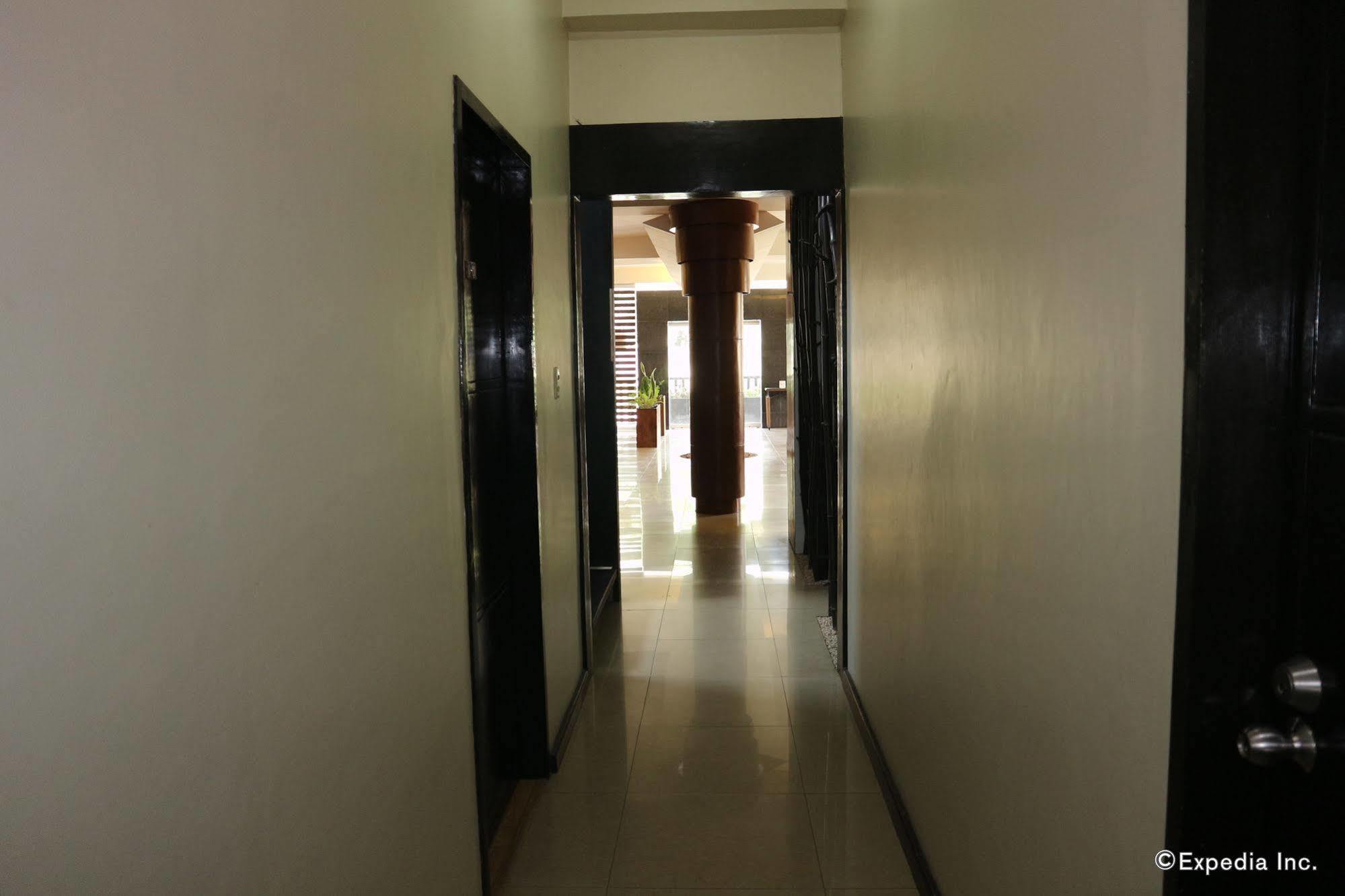 Basa Hotel Kalibo Bagian luar foto