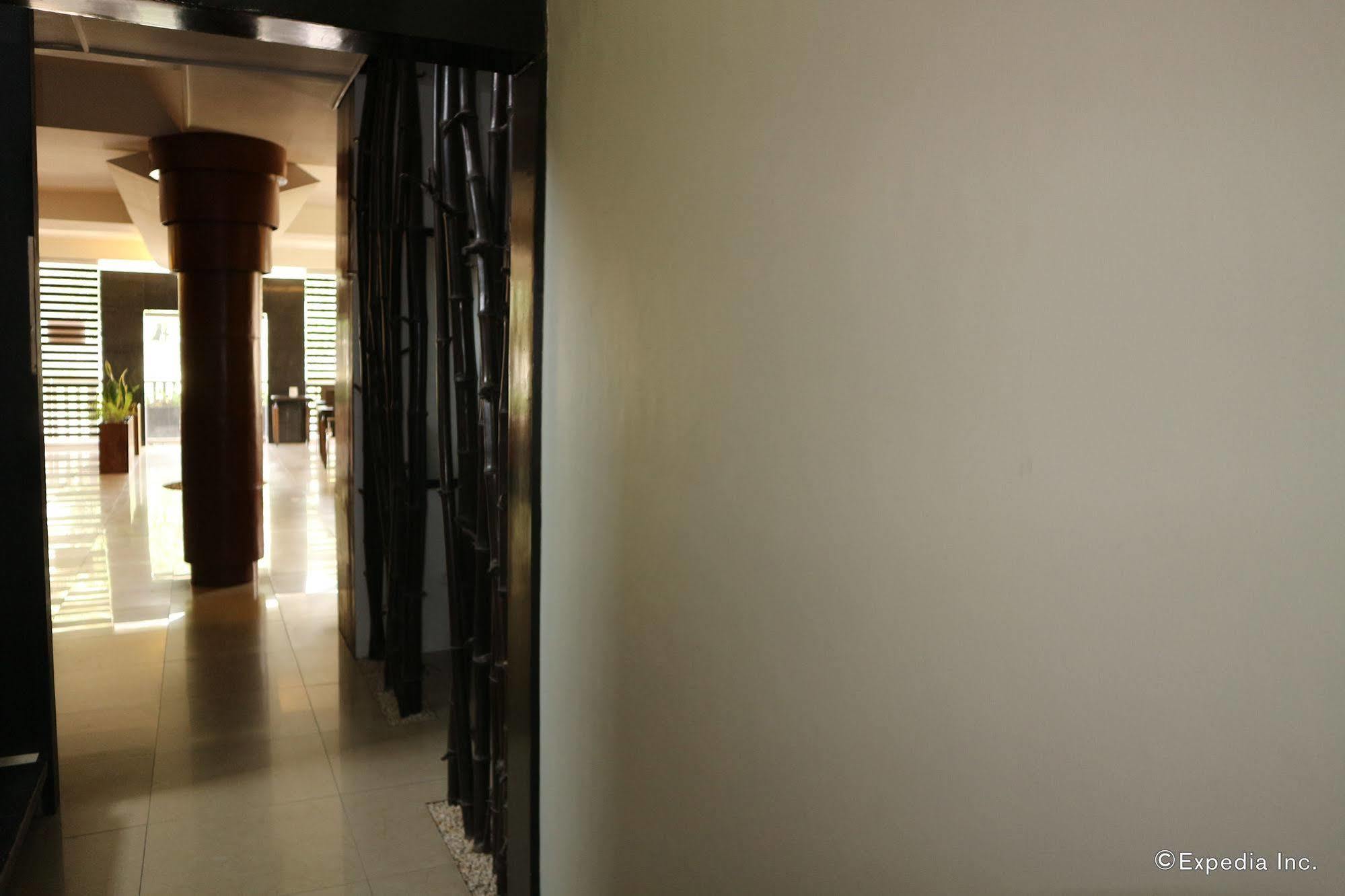 Basa Hotel Kalibo Bagian luar foto